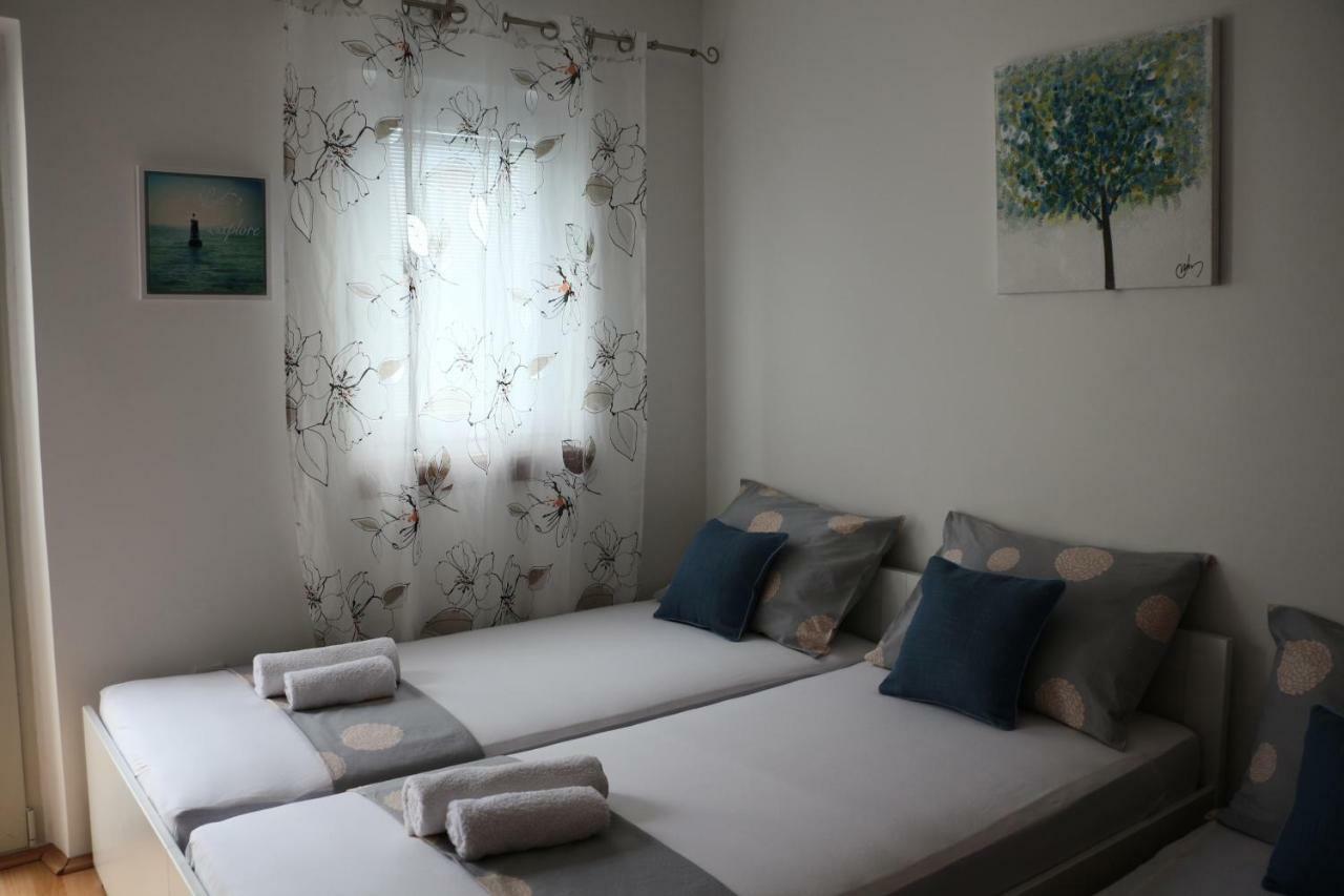 Apartment Mlacic Hvar Island エクステリア 写真